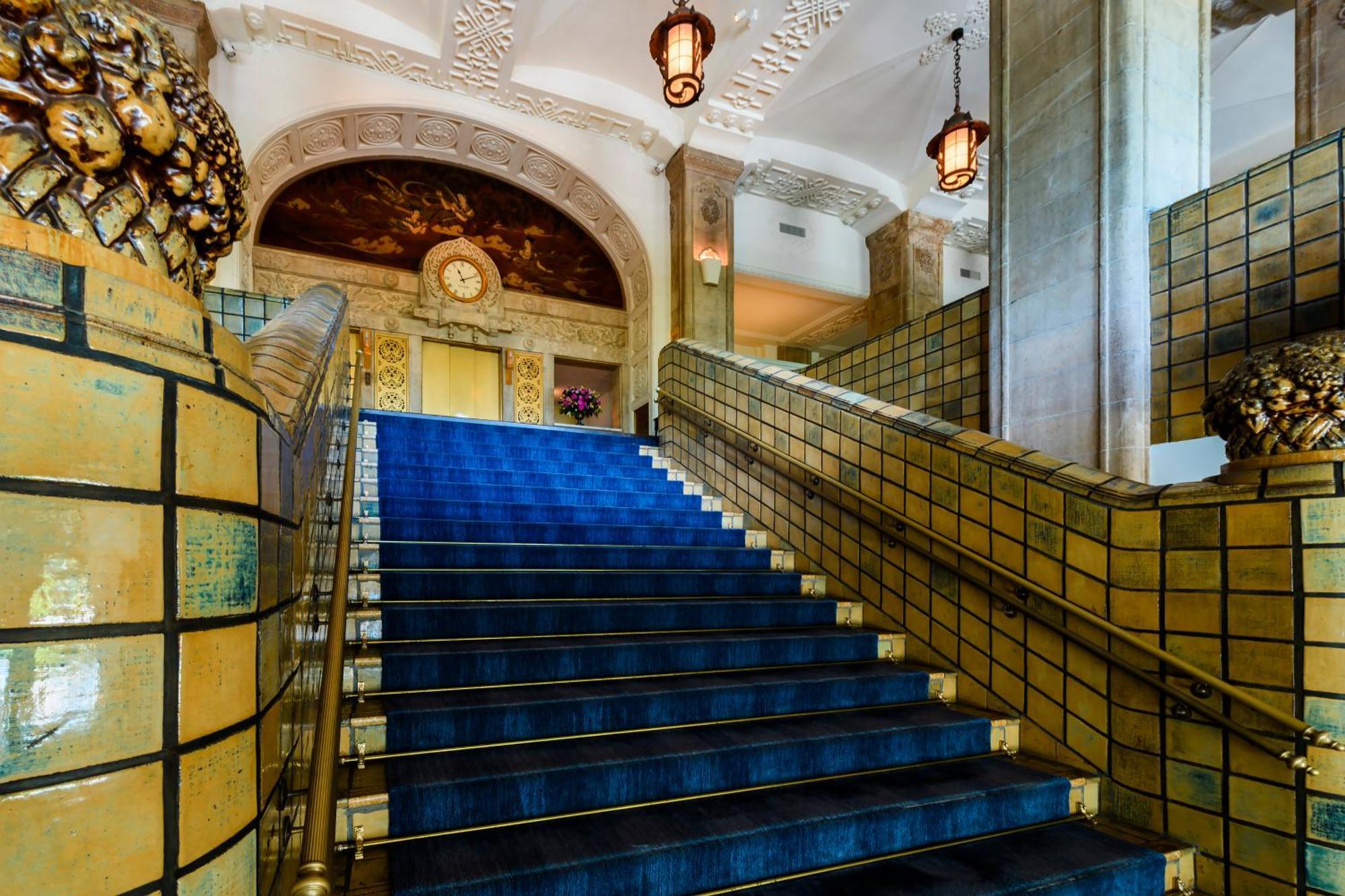 Hotel New Grand Yokohama  Ngoại thất bức ảnh The staircase